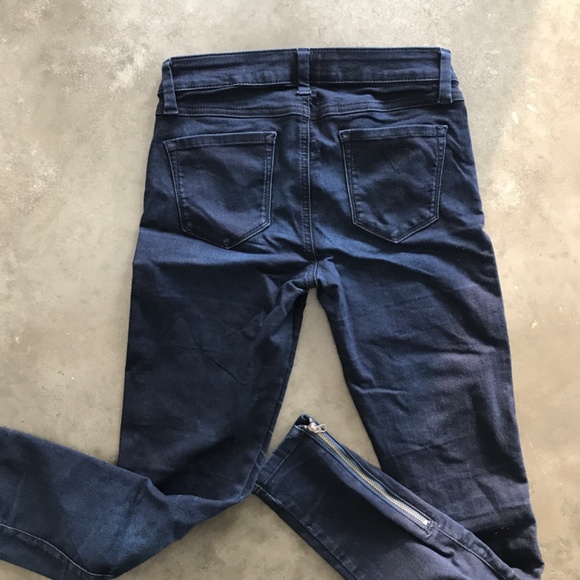 GUESS Designer Jeans - Picture 3 of 3